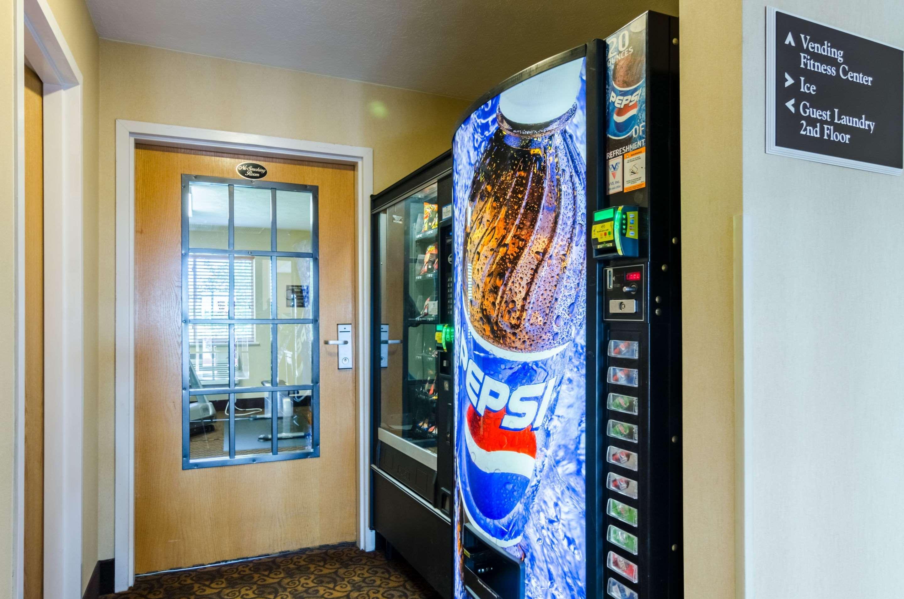 Cozad 罗德威旅馆酒店 外观 照片